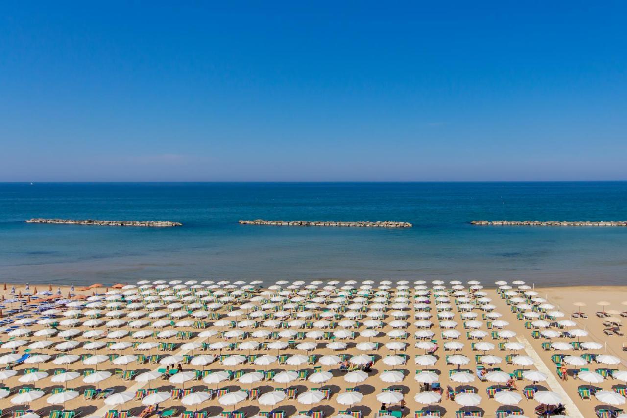 Hotel President'S Pesaro Luaran gambar